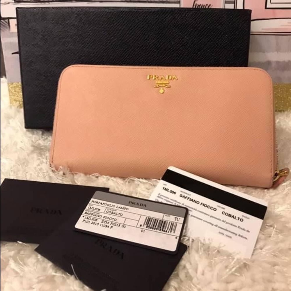 PRELOVED PRADA SAFFIANO LEATHER WALLET